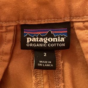 woman’s patagonia stand up pants